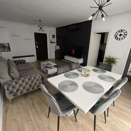 Citta Luxury 75 아파트